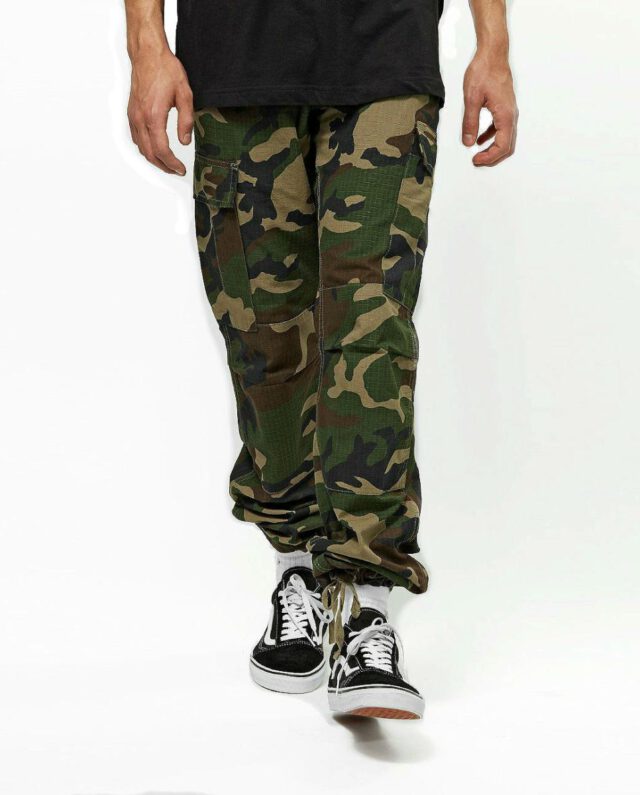 URBAN CLASSICS CARGO PANTS 630 WOOD CAMO - UrbanClassics