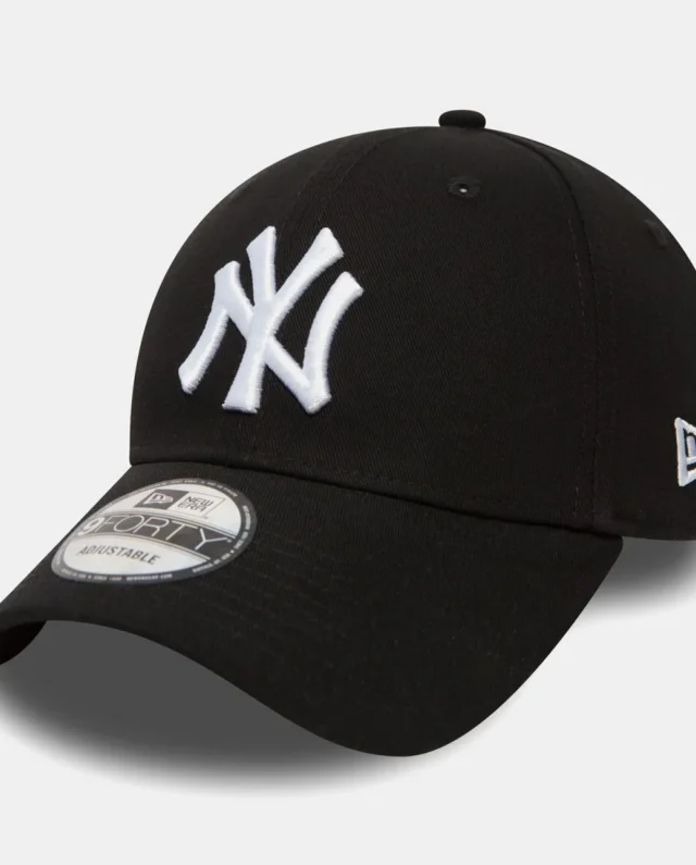 New Era New York Yankees Essential Black 9FORTY Cap 10531941