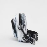 KARL KANI SIGNATURE TAPE SMALL BAG KA213-047-1 BLACK/WHITE 15 x 21 x 4 CM - Image 3