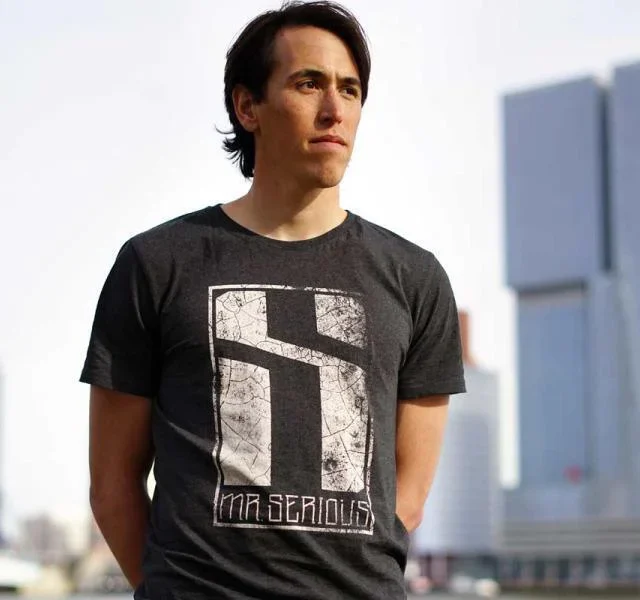 MR. SERIOUS ERODED LOGO T-SHIRT GREY - Mr. Serious