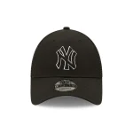 NEW ERA NEW YORK YANKEES HOME FIELD BLACK 9FORTY TRUCKER CAP 60240408 - Image 2