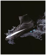 URBAN MEDIA REMARKABLE SNEAKERS BOOK - Image 2