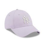 NEW ERA NEW YORK YANKEES METALLIC LOGO WMN 9FORTY ADJUSTABLE CAP PURPLE 60364298 - Image 3