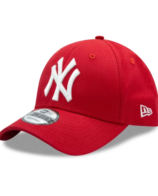 New Era New York Yankees Essential Red 9FORTY Cap 10531938