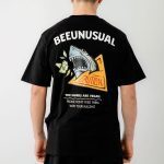 Bee Unusual The sharks are vegan Relaxed t-shirt Black - Image 2