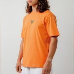Bee Unusual The sharks are vegan Relaxed t-shirt Tangerine - Image 4