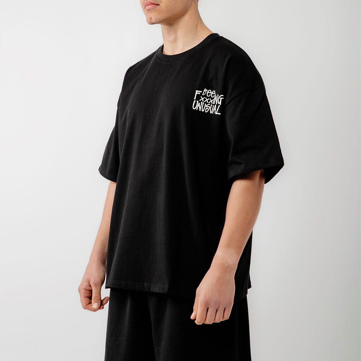 AT-251352_S Bee Unusual " Bee FxxxING Unusual " Baggy T-shirt Black - Image 1