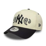 New Era New York Yankees MLB Paisley White 9FORTY E-Frame Adjustable Cap 60691069