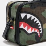 SPRAYGROUND WOODLAND CAMO CHECK TOILETRY BAG B8266 20 cm × 11.5 cm × 6 cm - Image 2