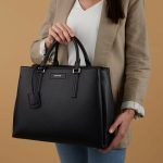 CALVIN KLEIN MINIMAL HARDWARE TOTE BAG BLACK K60K609183-BAX - Image 2