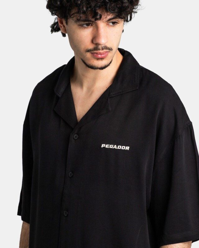 1e29630138aa3e5cba76375a0753687d.jpg Pegador Logo Shortsleeve Shirt Black / Warm White PGDR-3246-001/539 - PEGADOR