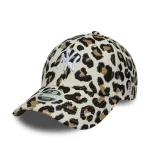 New Era New York Yankees Womens MLB Leopard Midi Light Beige 9FORTY Cap 60771750