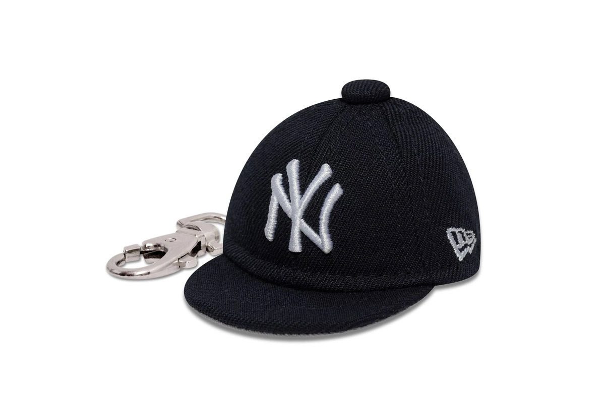 New Era New York Yankees MLB Mini Cap Navy Key Chain 60509163 - Image 1