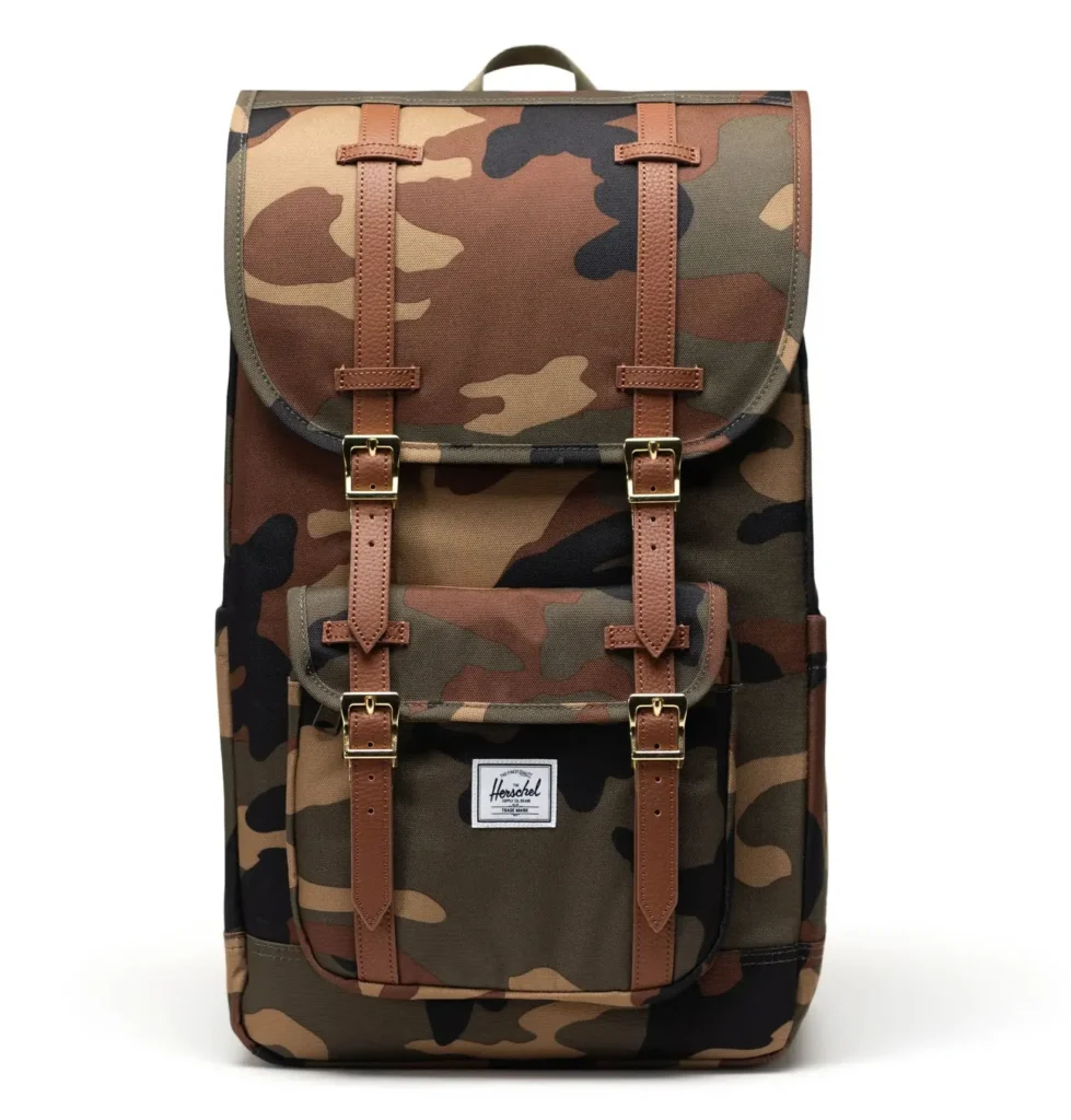 HERSCHEL SUPPLY LITTLE AMERICA BACKPACK WOODLAND CAMO 11390-00032-OS 19.00"(H) x 11.25"(W) x 7.00"(D), 30.0L