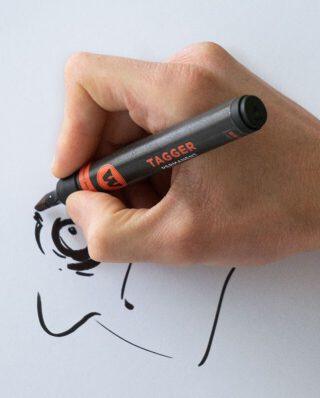 MOLOTOW TAGGER MARKER 2-6 MM CHISEL BLACK - Molotow