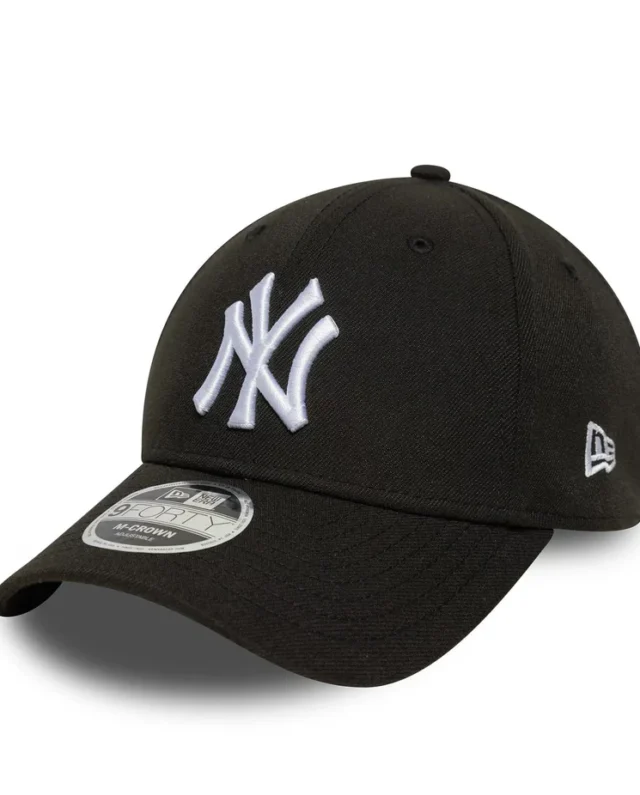 New Era Black New York Yankees MLB 9FORTY M-Crown Adjustable Cap 60691059