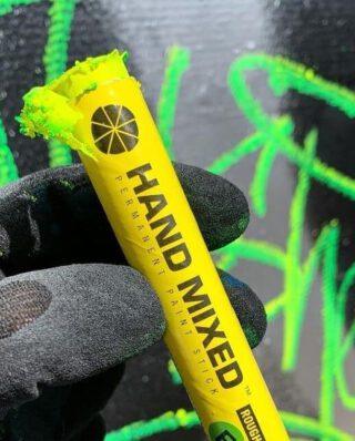 HAND MIXED Rough Wall Paint Stick Fluo Reptilian - Hand mixed