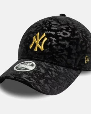 New Era New York Yankees Womens MLB Leo Velour Black 9FORTY Adjustable Cap 60758950