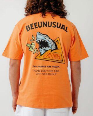 Bee Unusual The sharks are vegan Relaxed t-shirt Tangerine - BEEUNUSUAL