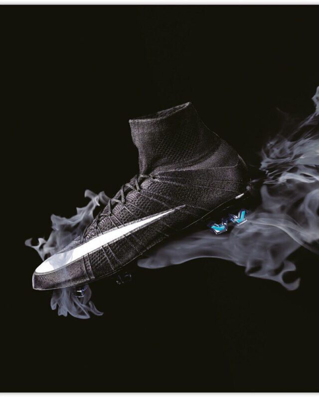 URBAN MEDIA REMARKABLE SNEAKERS BOOK - publikat