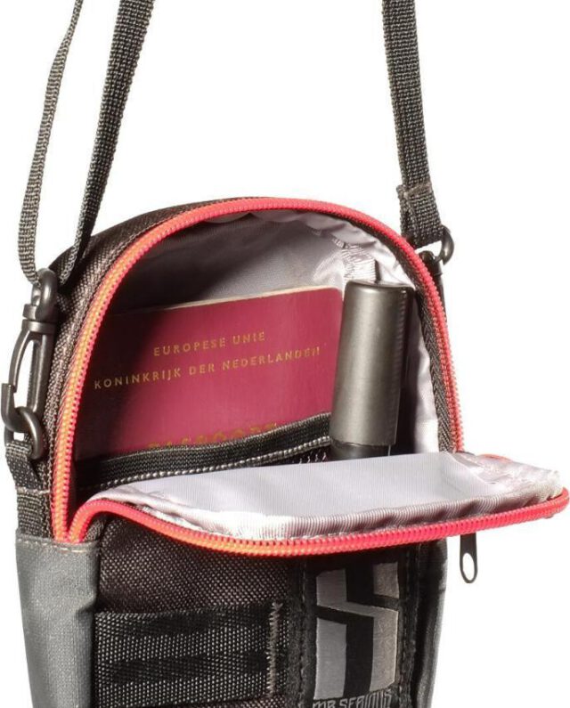 MR. SERIOUS DOCUMENT POUCH BAG BLACK 10x16x4cm - Mr. Serious