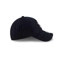NEW ERA New York Yankees MLB Borg Navy 9FORTY Adjustable Cap 60691226 - Image 3