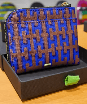 Huf Pillar Zip Wallet AC01032_BROWN 9 x 11cm - HUF