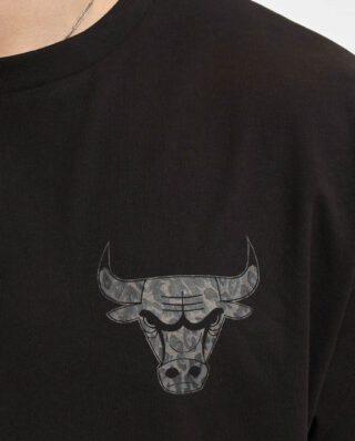 NEW ERA CHICAGO BULLS LOGO INFILL OVERSIZED T-SHIRT BLACK - NEW ERA