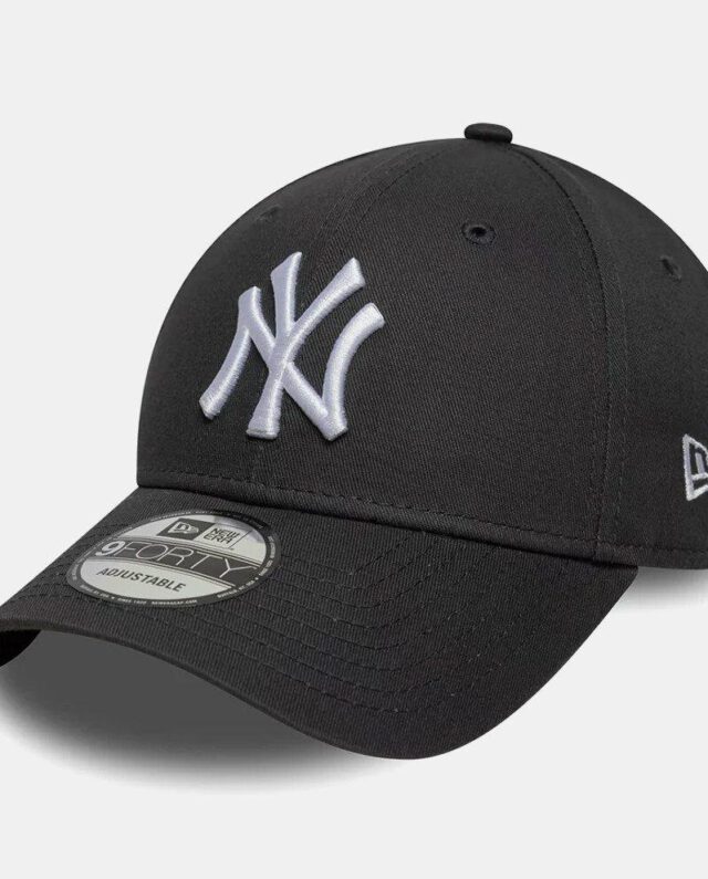 New Era New York Yankees MLB League Essential Charcoal 9FORTY Cap 60771707