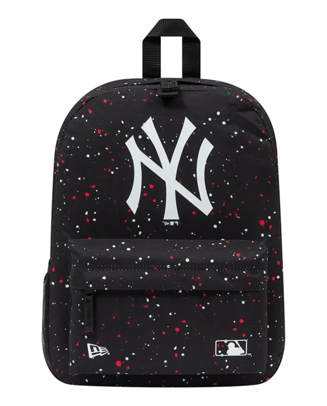 new-york-yankees-all-over-print-black-stadium-backpack-60503765-left New Era New York Yankees All Over Print Black Stadium Backpack 60503765 17 litre - NEW ERA