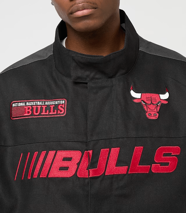 New Era Chicago Bulls NBA Black Motorsports Jacket 60684334 - NEW ERA