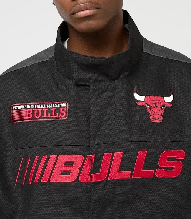 New Era Chicago Bulls NBA Black Motorsports Jacket 60684334 - NEW ERA