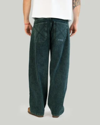 01PA1088-23x-traMONSTERDyeDenimBEASTGREEN-23-2_df828b5f-7721-4121-9a18-e87dda4ed96b
