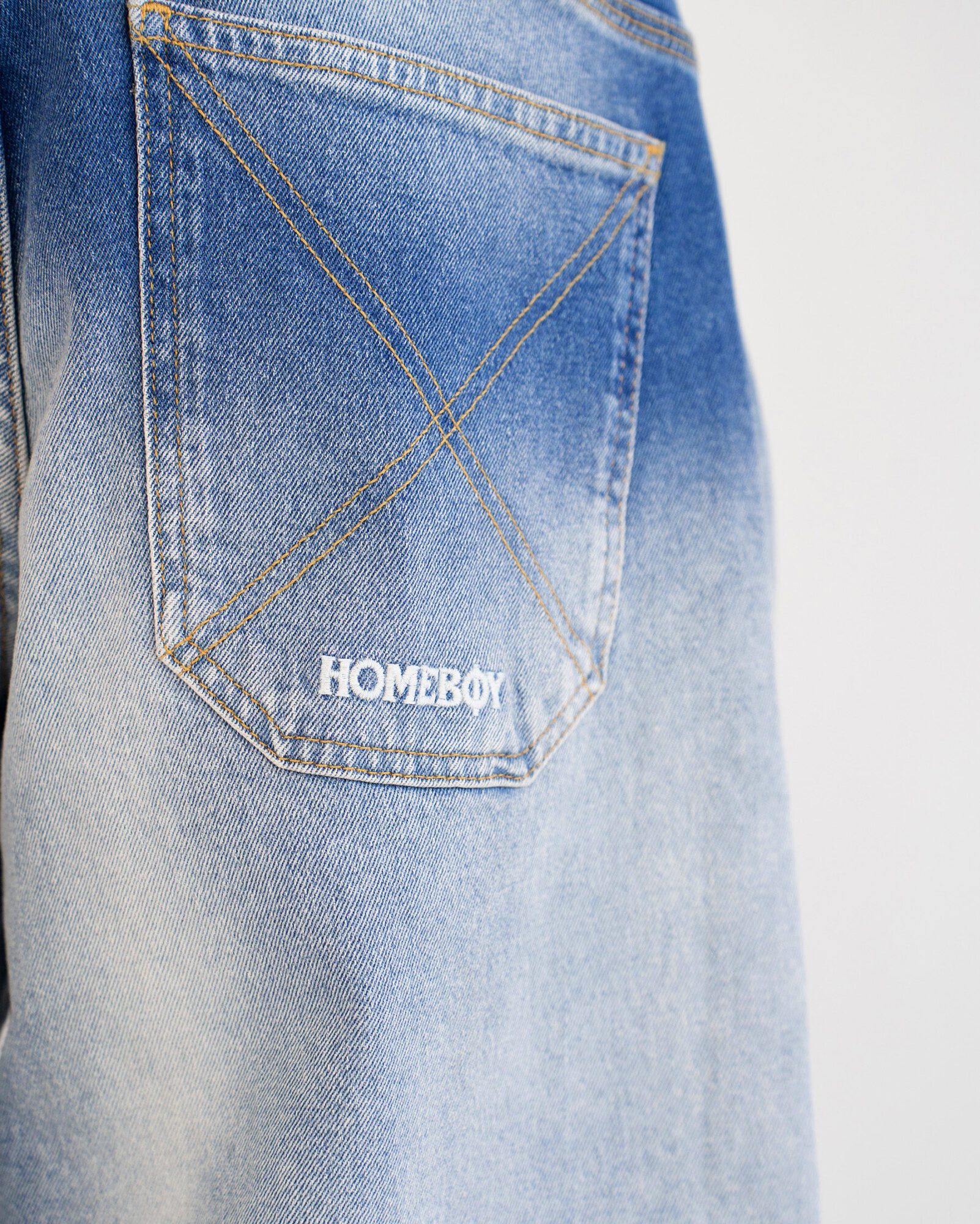 01PA1090-86x-traMONSTERFadingDenimVINTAGEBLUE-86-4