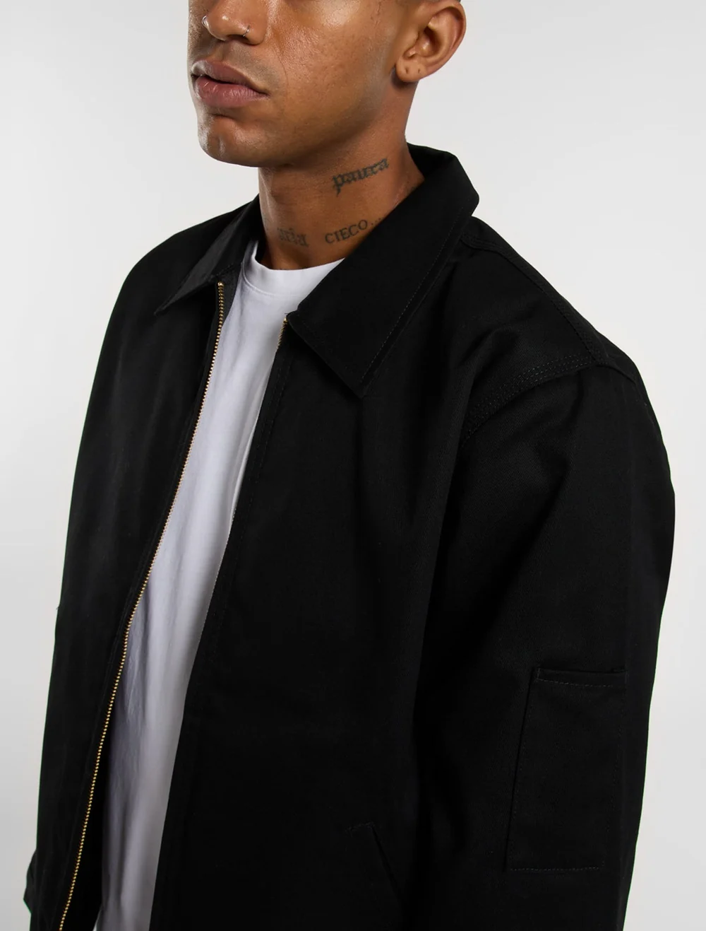 DK0A4XK4BLK-7