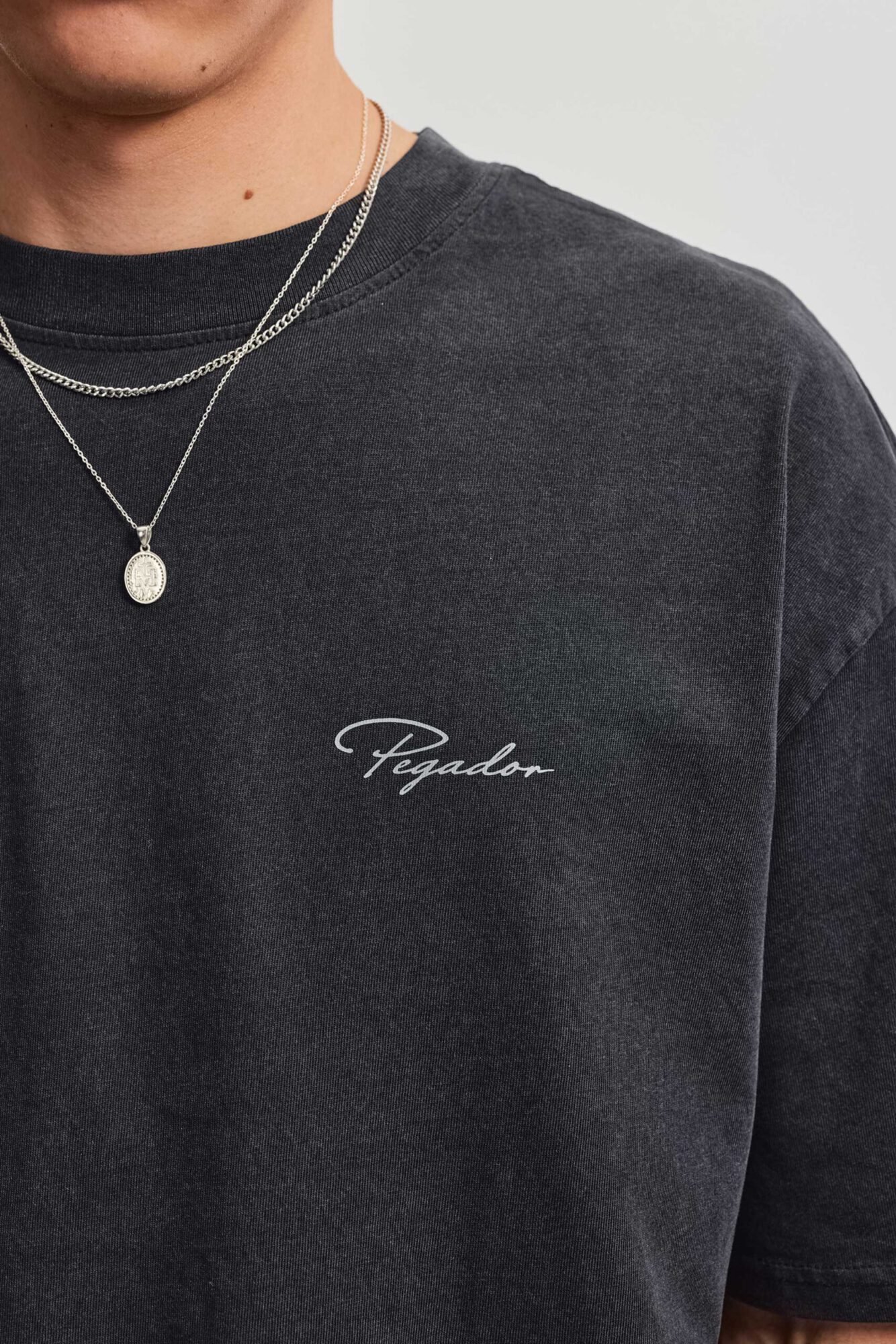 PGDR-6131-065-009_Pike-Oversized-Tee-Vintage-Black-Grey_-11.jpg
