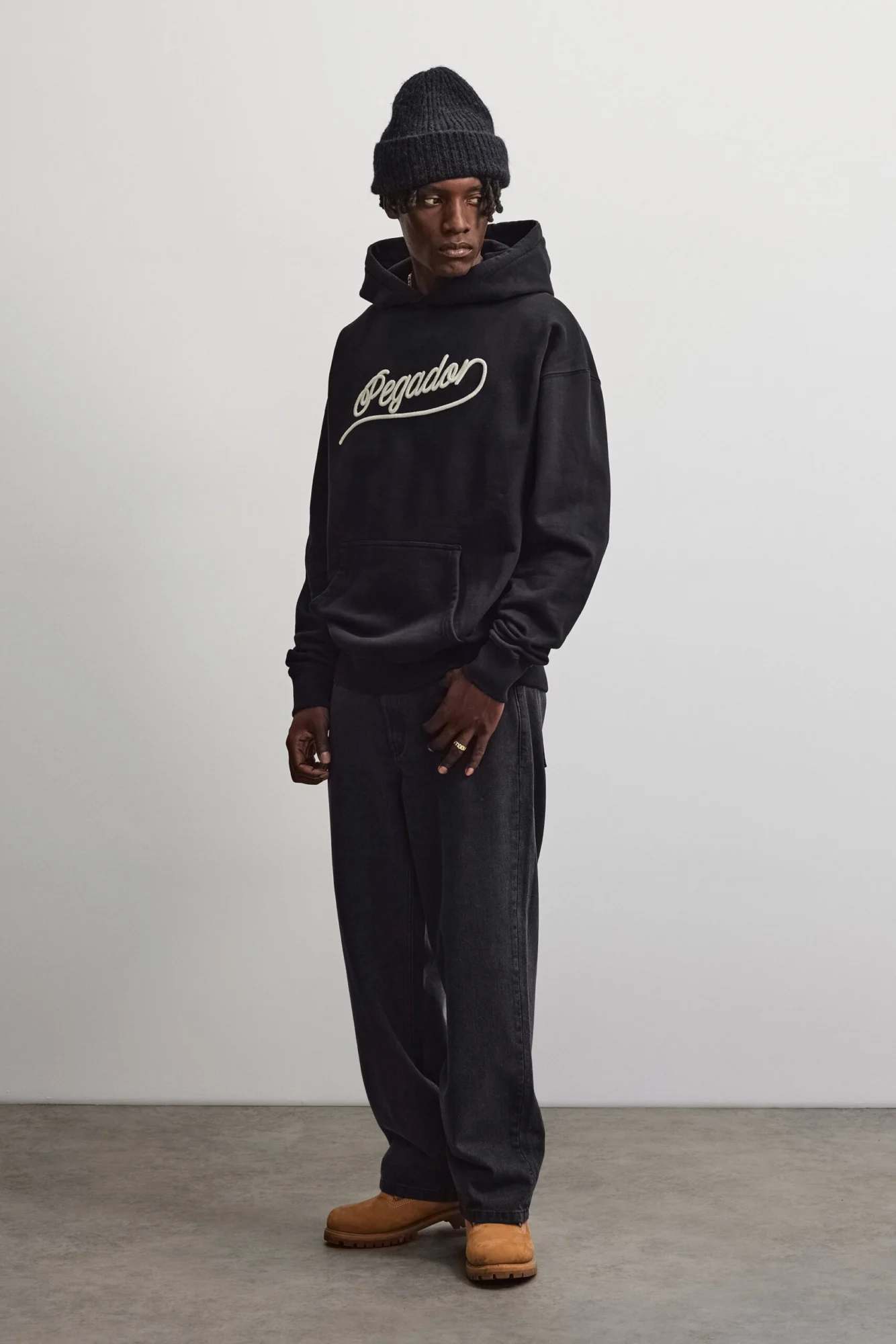 PGDR-7353-002_Bocairent-Oversized-Hoodie-Washed-Black__-6.jpg