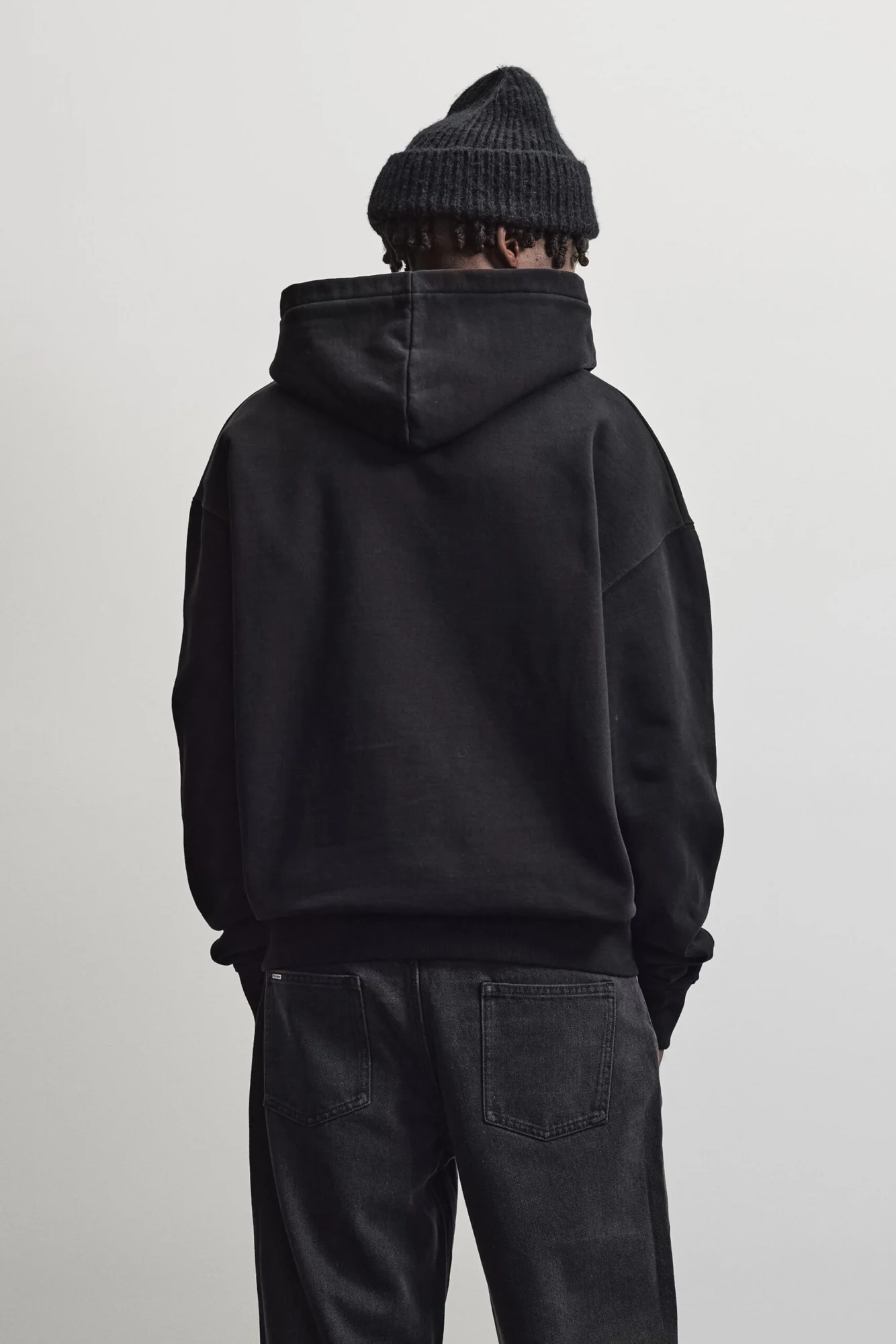 PGDR-7353-002_Bocairent-Oversized-Hoodie-Washed-Black__-9.jpg