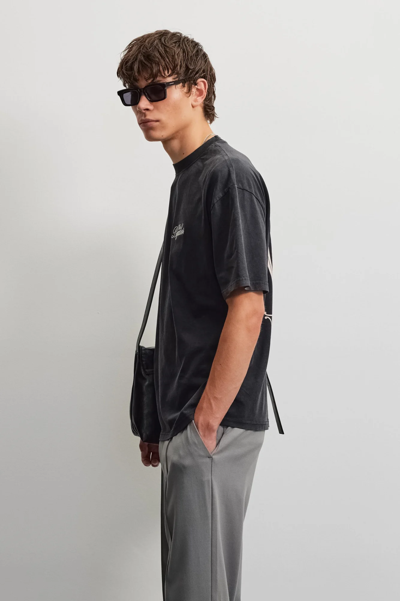PGDR-7366-065_Harstad-Oversized-Tee-Vintage-Black_-4.jpg