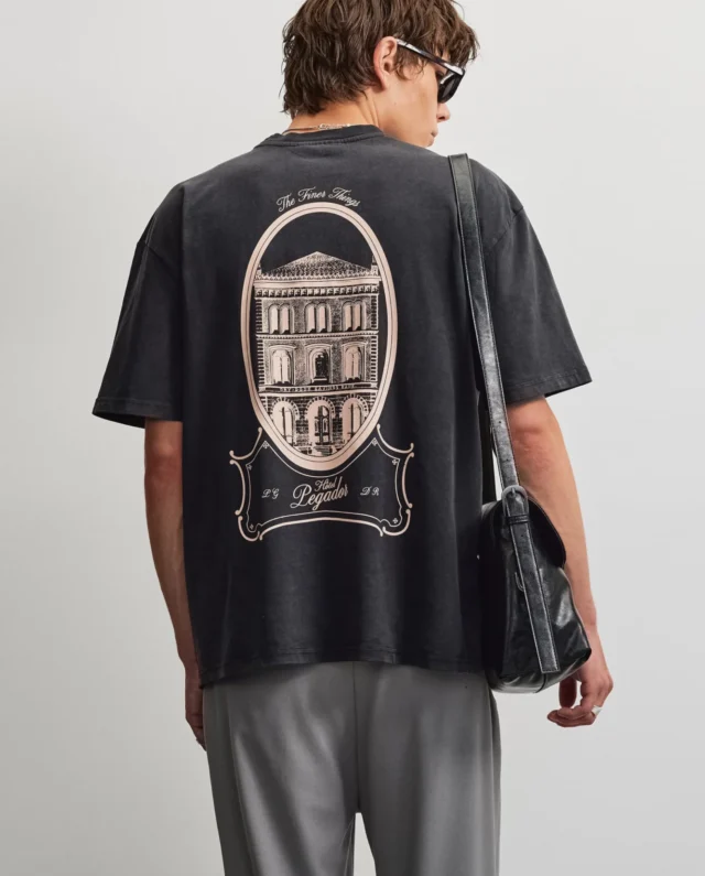 PGDR-7366-065_Harstad-Oversized-Tee-Vintage-Black_-8.jpg